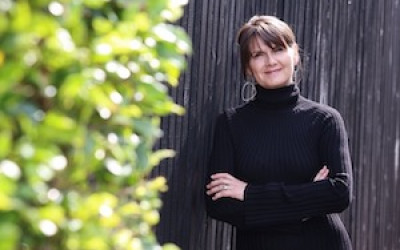 Karen Holdom